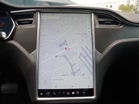 Used 2018 Tesla Model S 75D AWD/4WD image 33