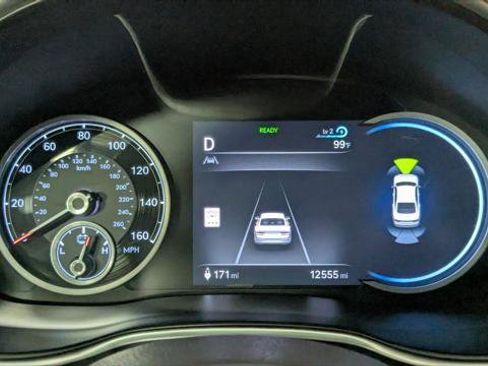 Used 2024 Genesis G80 AWD/4WD image 33