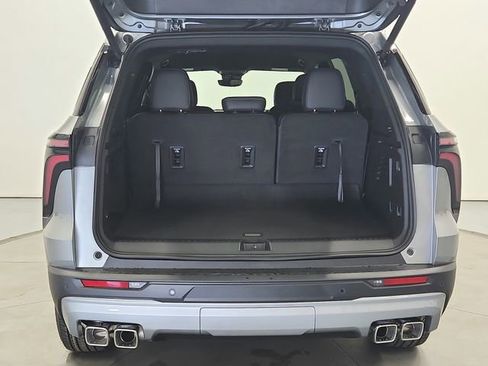 New 2026 Chevrolet Traverse LT w/ Driver Confidence Package FWD image 36