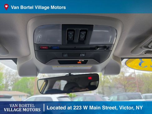 Used 2023 Subaru Crosstrek 2.5i Sport AWD/4WD image 26