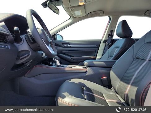 New 2026 Nissan Altima 2.5 SR FWD image 11