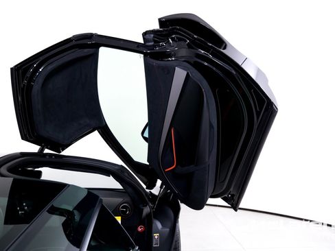 New 2027 McLaren 750S RWD image 18
