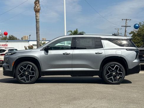New 2026 Chevrolet Traverse High Country image 2