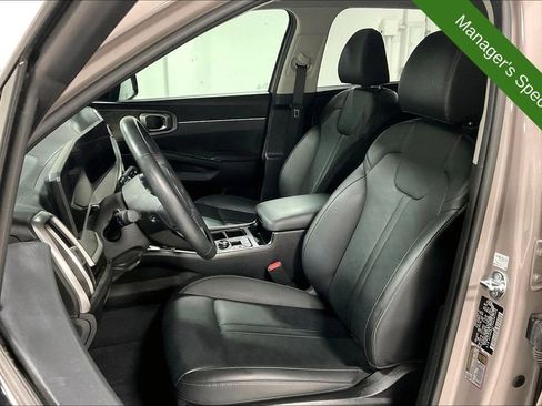Used 2025 Kia Sorento X-Line EX AWD/4WD image 32