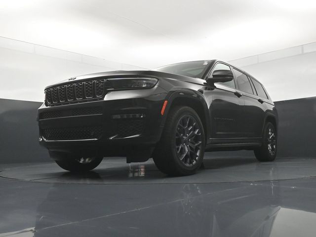 Used 2023 Jeep Grand Cherokee L Summit AWD/4WD image 20