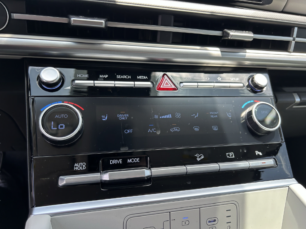New 2026 Hyundai Santa Fe SEL FWD image 28