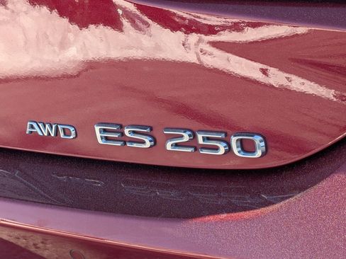 Certified 2021 Lexus ES 250 w/ Premium Package image 7