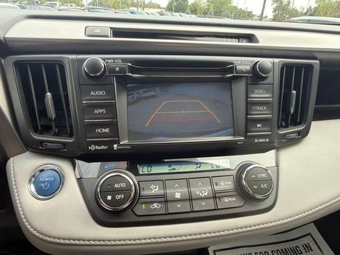 Used 2017 Toyota RAV4 XLE w/ All Weather Liner Package AWD/4WD image 29