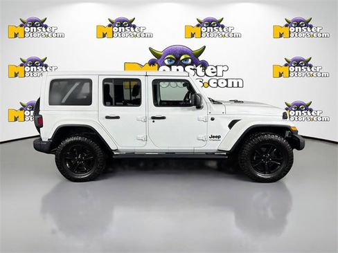 Used 2021 Jeep Wrangler Unlimited Sahara image 4