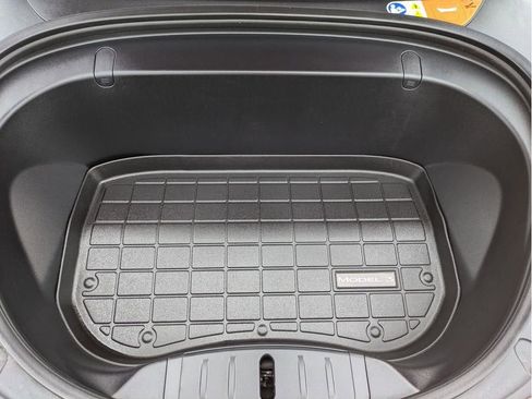 Used 2018 Tesla Model 3 Mid Range image 33