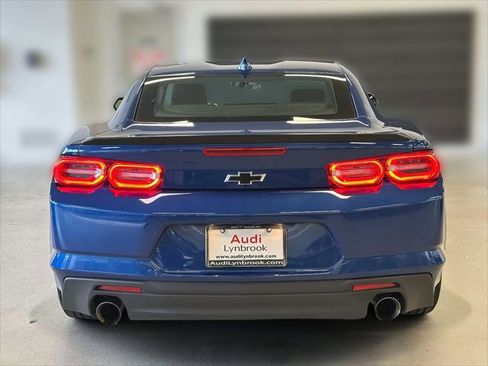 Used 2023 Chevrolet Camaro LT w/ Technology Package image 5