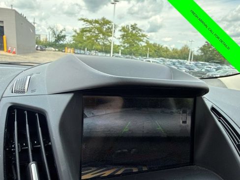 Used 2019 Ford Escape SEL AWD/4WD image 38