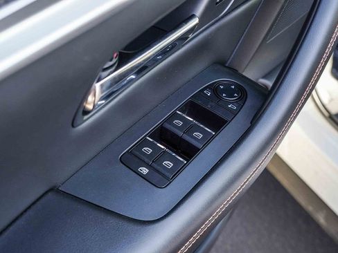 New 2025 MAZDA CX-70 Plug-In Hybrid w/ Premium Pkg image 23