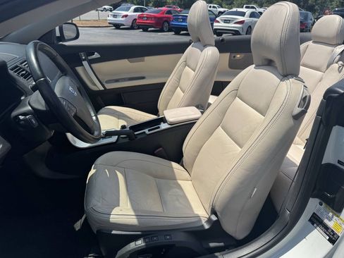 Used 2013 Volvo C70 T5 FWD image 9