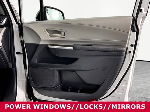 Used 2022 Toyota Sienna LE FWD image 24