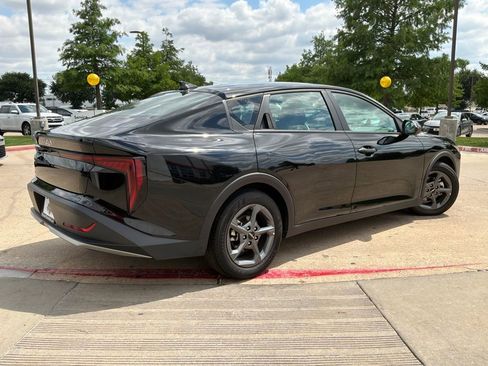 Used 2025 Kia K4 FWD image 6