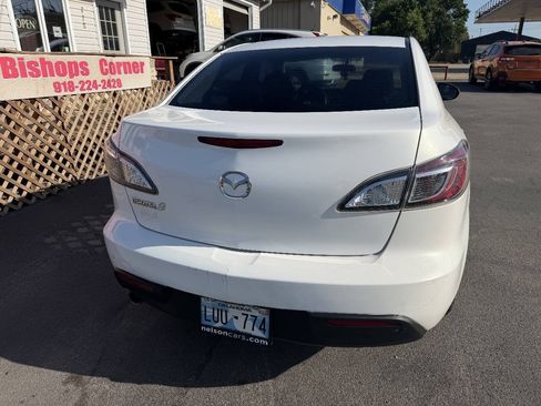 Used 2010 MAZDA MAZDA3 i Touring FWD image 6