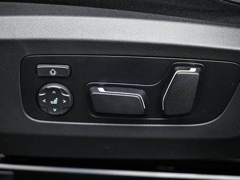 Used 2025 BMW X3 xDrive30i w/ Premium Package image 22