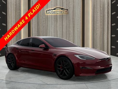 Used 2023 Tesla Model S Plaid image 1