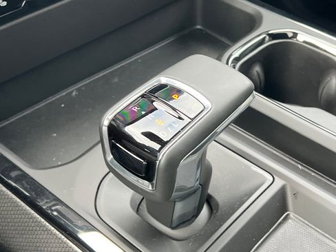 Certified 2025 Chevrolet Silverado 1500 ZR2 w/ Technology Package image 33