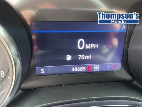 Used 2023 Buick Encore GX Select AWD/4WD image 30