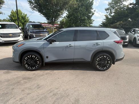 Certified 2026 Nissan Rogue Dark Armor FWD image 4