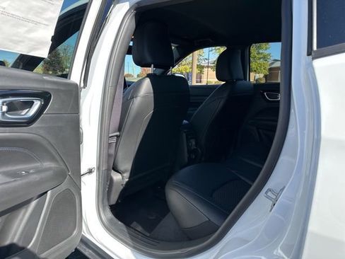 New 2026 Jeep Compass Latitude image 18