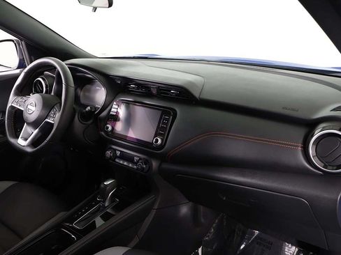 Used 2023 Nissan Kicks SR w/ SR Premium Package FWD image 27