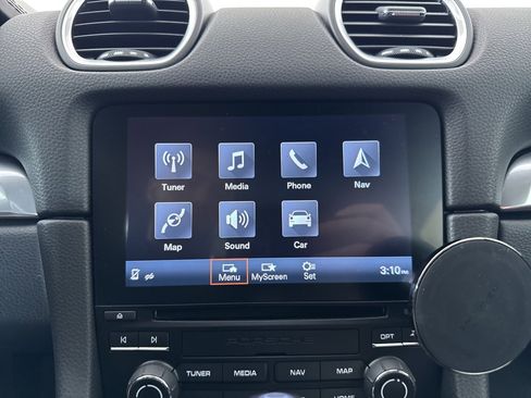 Used 2018 Porsche 718 Cayman image 16