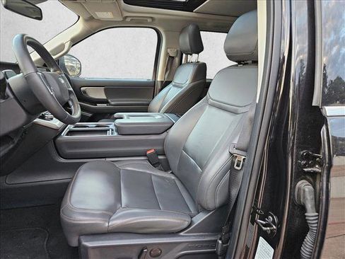 Used 2025 Ford Expedition Max Active AWD/4WD image 14
