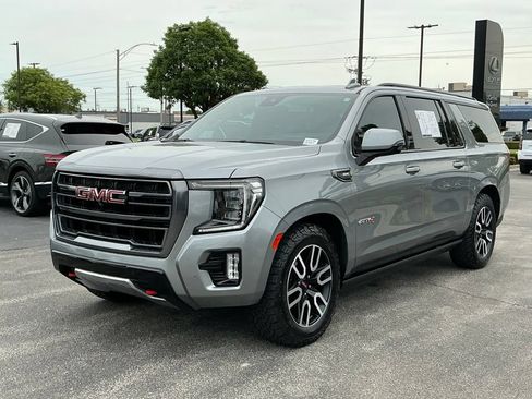 Used 2023 GMC Yukon XL AT4 w/ AT4 Premium Plus Package AWD/4WD image 7