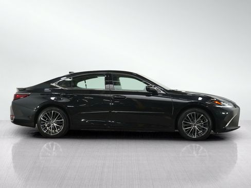 Used 2025 Lexus ES 300h FWD image 7
