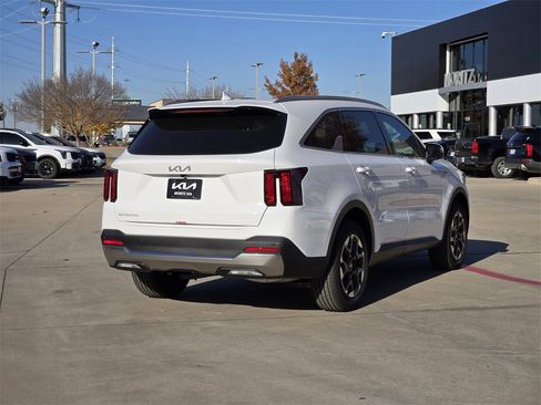 New 2026 Kia Sorento S image 8