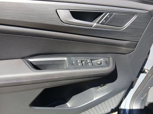 New 2026 Volkswagen Atlas Cross Sport SE image 11