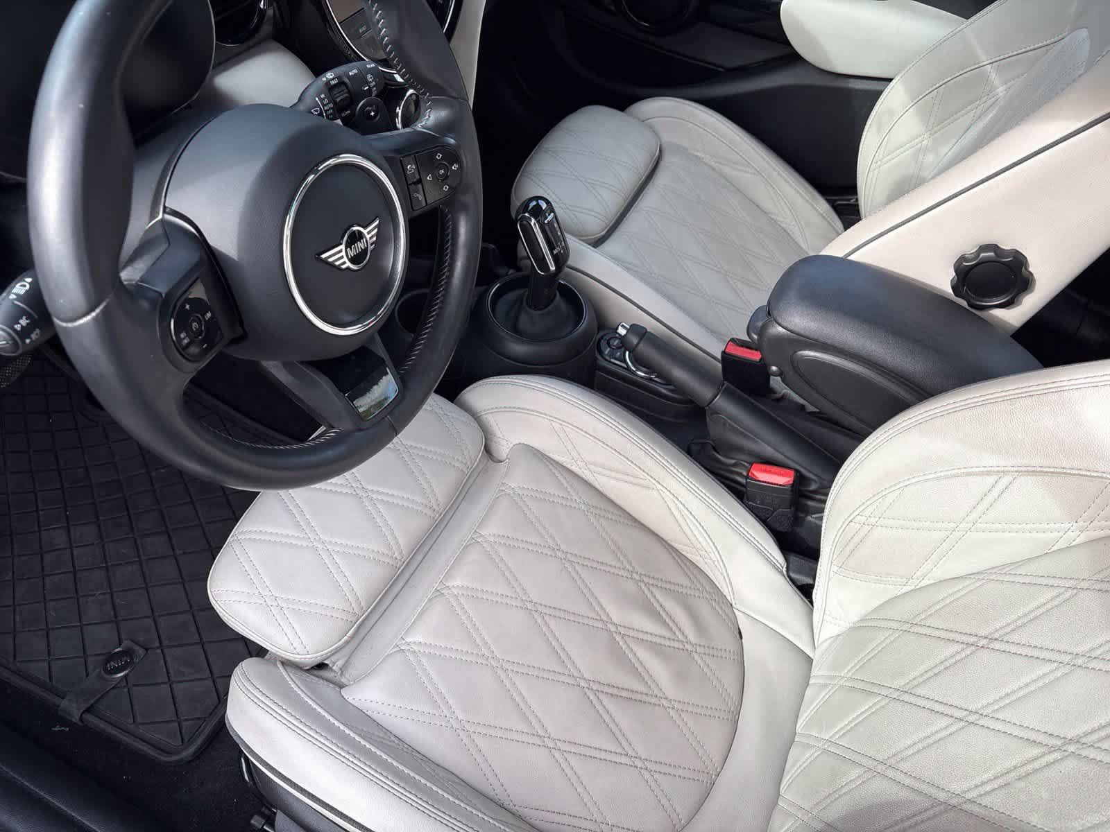 Used 2024 MINI Cooper S w/ Signature Upholstery Package FWD image 7