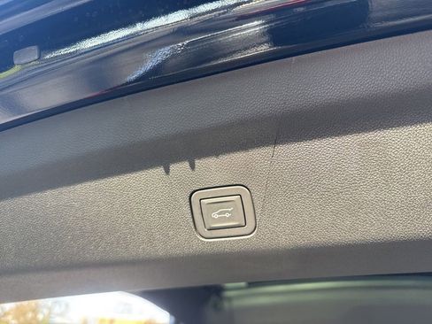 New 2026 GMC Yukon Denali w/ Denali Reserve Package AWD/4WD image 65