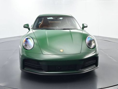 Certified 2025 Porsche 911 Carrera RWD image 18