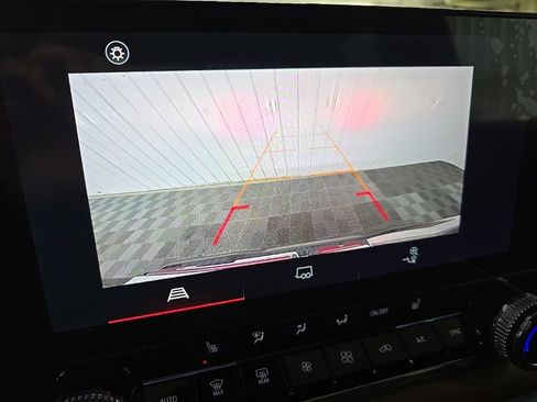 Used 2024 GMC Canyon AT4 image 26