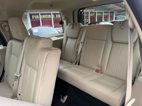 Used 2015 Ford Expedition XLT w/ Equipment Group 202A image 15