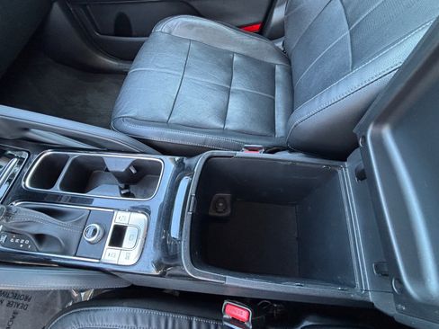 Used 2021 Kia Telluride EX w/ EX Premium Package FWD image 18
