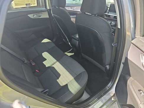 Used 2024 Kia Forte LXS FWD image 11