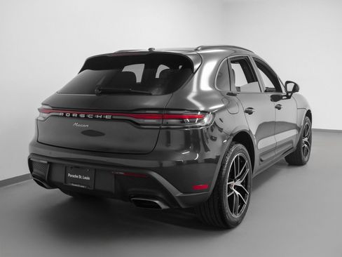 Used 2025 Porsche Macan image 12