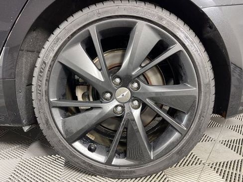 Used 2023 Genesis G70 3.3T w/ Sport Advanced Package image 13