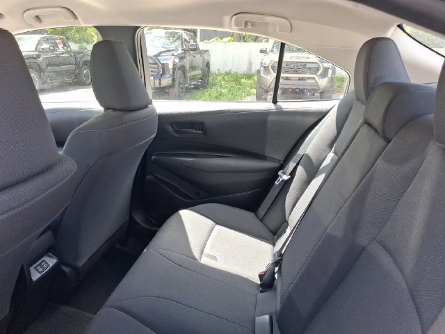 Used 2025 Toyota Corolla LE FWD image 6
