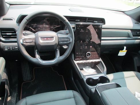 New 2026 GMC Terrain AT4 w/ Convenience Package III image 15