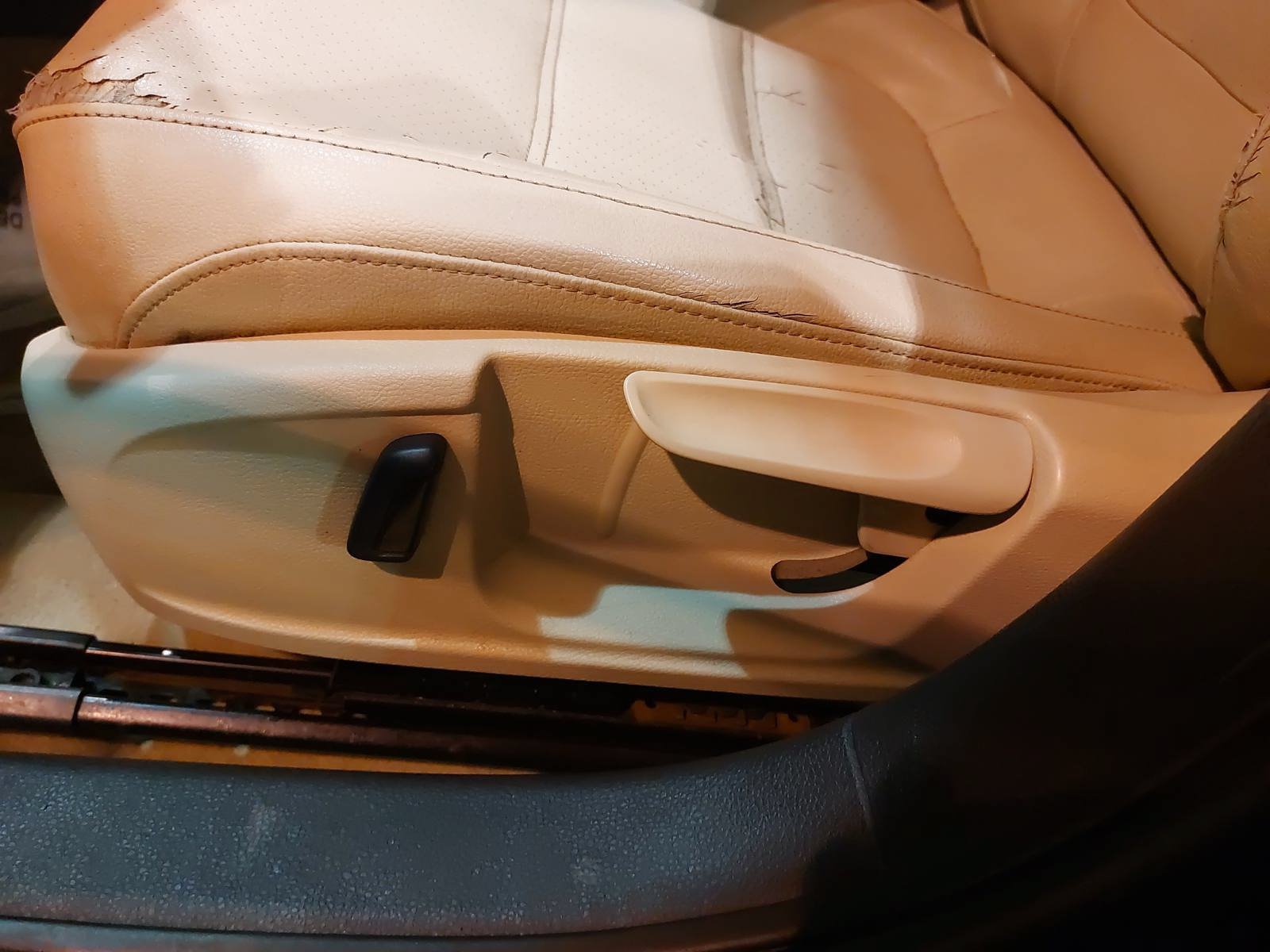 Used 2013 Volkswagen Jetta SE FWD image 25