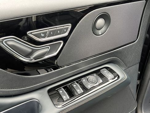 Used 2025 Lincoln Aviator Reserve image 15