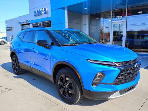 Used 2024 Chevrolet Blazer LT w/ Convenience Package image 3