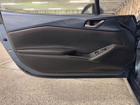 Used 2016 MAZDA MX-5 Miata Grand Touring image 16