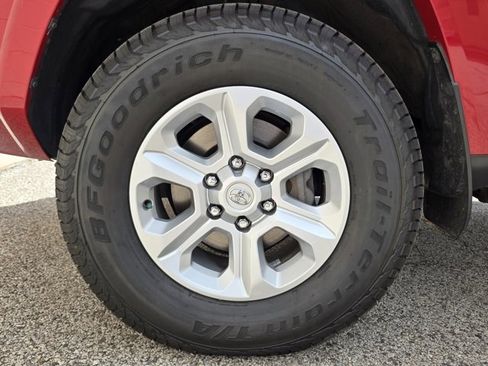 Used 2022 Toyota 4Runner SR5 Premium image 23